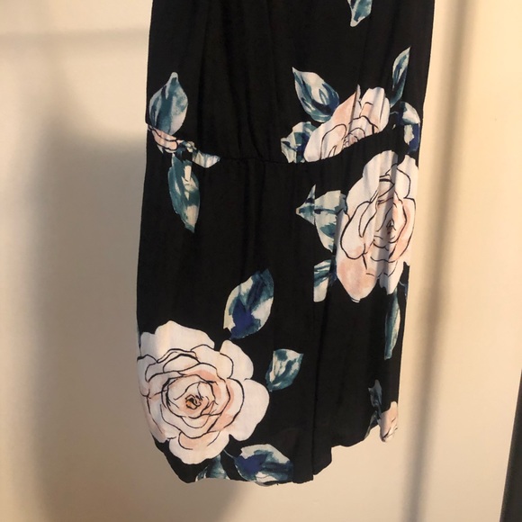 Adjustable Floral Romper - Picture 5 of 5